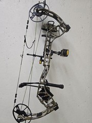 Brand New Bear Archery Game keeper Ready To Hunt Bow Package LEFT HANDED