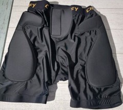 CIENFY 3D Hip Protective Pad Shorts L EVA Tailbone Skiing Skateboarding MSP $57