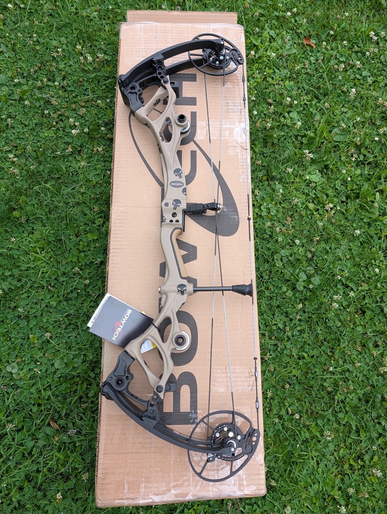 Bowtech Carbon One X RH Custom Order Tan Riser Black Limbs 70# w/Punisher Decals