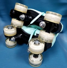 Nattork Mint Green Roller Skates Women 7.5