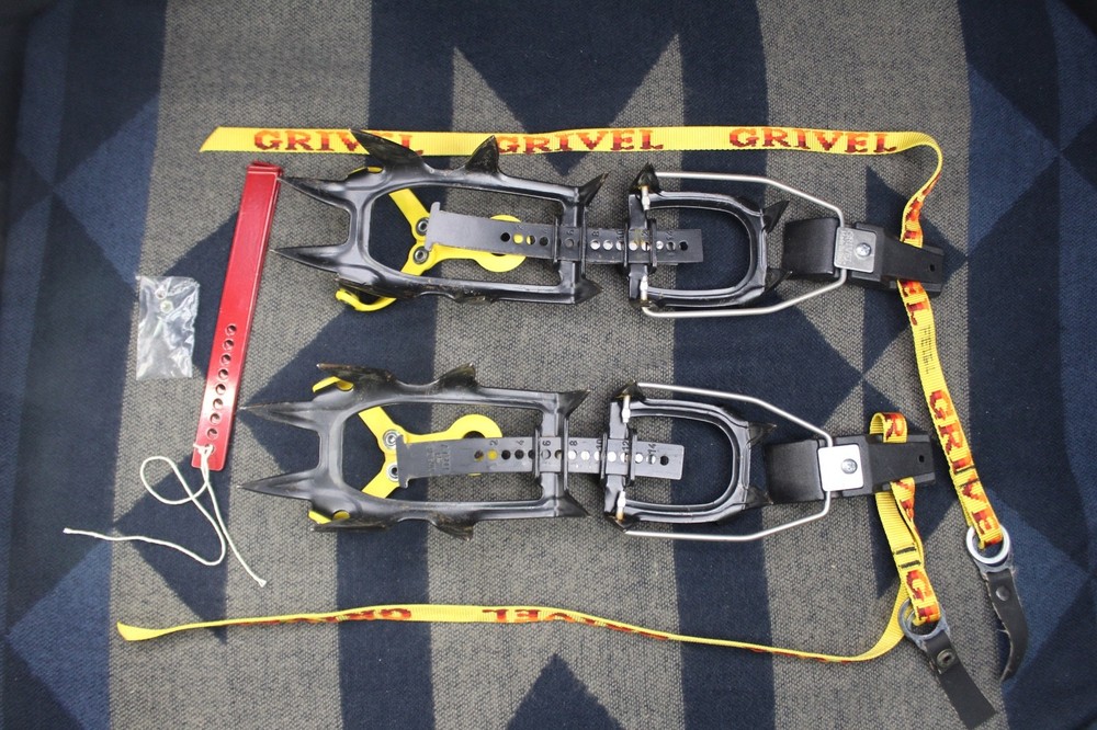 Grivel G12 12-Point Mountaineering Crampons Adjustable w/pictured cardboard box