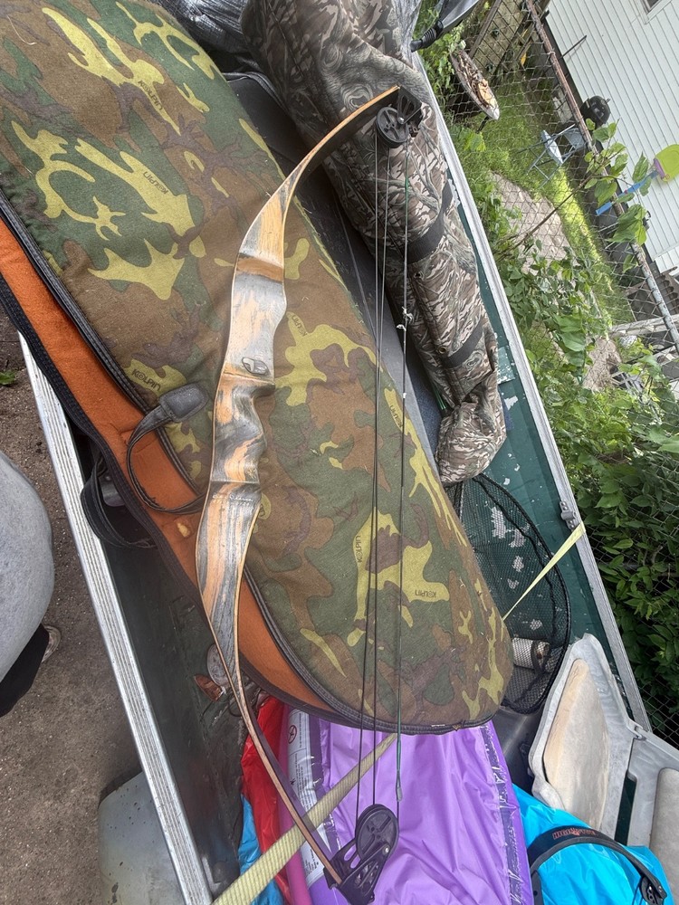 Ben Pearson Compound Bow