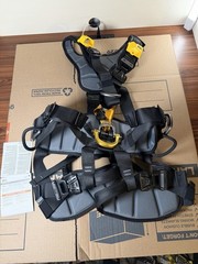 Petzl ASTRO Interational Version Rope Access Harness – Black/Yellow Size 0