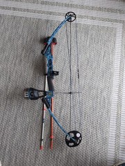 Cuda Gen X Bowfishing Compound Bow Package! bow fishing arrow Zebco 808 reel KIT