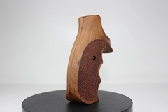 RSD Grips Brand S & W K/L/X – Frame Round Butt Compatible Walnut Grips