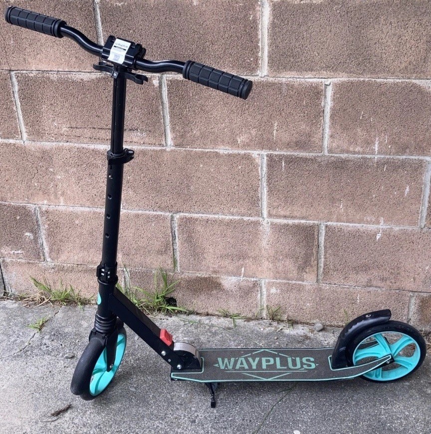 WAYPLUS Kick Scooter Foldable Teens Adults 240 LB Capacity Black Teal Used 8”