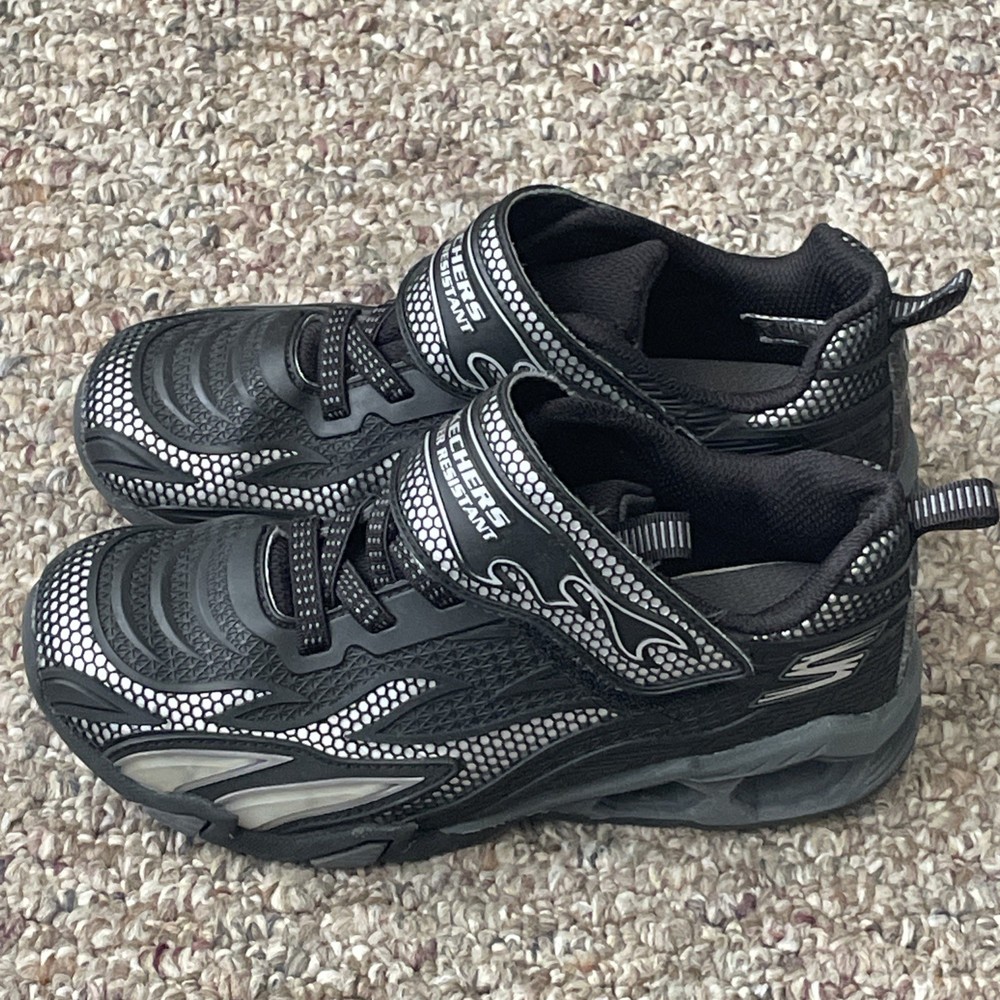 Skechers Youth Size 4 Water Resistant. All Seasons. Great For Summer.