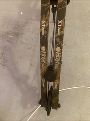 Hoyt Magnatec XT 2000 Compound Bow LH 27-30″ 60-70lbs.
