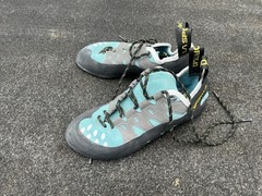 La Sportiva Tarantulace Womens US Size 6.5+ Blue/Gray Rock Climbing Shoes
