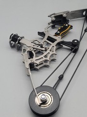 JINCENE 9″ Mini-Compound Bow Compound Bow Set Aluminum Silver & Black W/4 Arrows