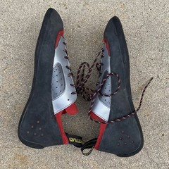 La Sportiva Nago Climbing Shoes EU 43 Men 10 Women 11 Red Vibram Edge Italy