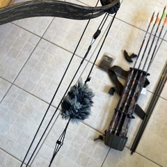 Bear Archery Bear Hunter Compound Bow