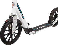 Razor A6 Kick Scooter – White – FFP One Size,