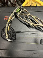 Hoyt Defiant Turbo 60-70 lbs , RH (USED)