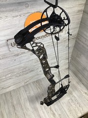 Used Mathews Lift X 29.5 Right Hand Bottomlands riser/Black limbs 28.5/65#