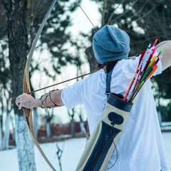Deerseeker 64″ Reflex Deflex Hybrid Long Bow – Right/Left Hand, 25-60Lbs
