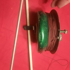 Vintage Fred Bear Archery Bowfishing Reel w/ 2 Bow Fishing Arrows