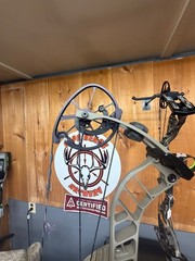 Prime RVX+ 34 Bow. Right Hand. 60-70lbs. Morel color. Brand New with warranty.