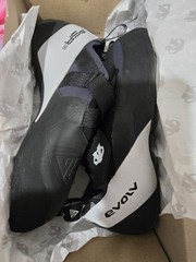 Evolv v6 Pro Men’s Climbing Shoes US 13.5 Medium (D, M) Black