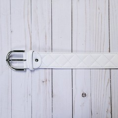Tailored Sportsman Quilted Leather Belt – White/Silver