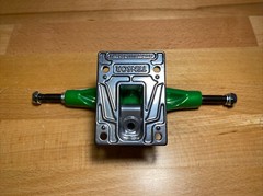 Tensor Mag Light Green 5.25 Truck Set
