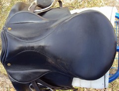 COLLEGIATE Dressage Saddle – 17″ Seat – GREAT! FREE Stirrups, Leathers, Girth