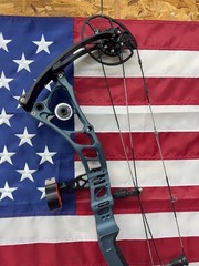 BOWTECH – Virtue Compound Bow – RH 70 + EXTRAS
