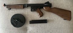 Thompson U.S. Model 1928 Electric Airsoft Rifle Drum Magazine Wood-Style