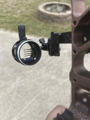 B3 ARCHERY Exact Hunter 4 pin sight. Used