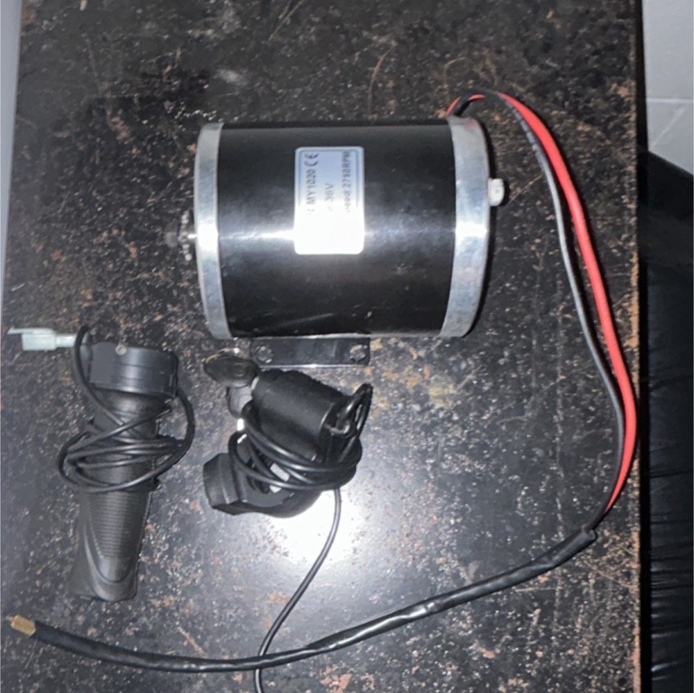 36V 800W Electric Brush Motor Kit Black, Throttle & Digital Display with key