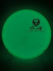 Discraft Limited Edition Glo UV (Silver Holographic Foil) Challenger – 173-174g