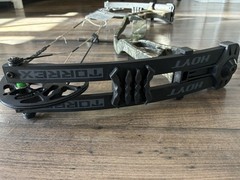 New Other – Hoyt Torrex – Right Hand – 60-70lbs. – 26″-30″ – Realtree/Black