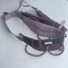 Petzl Selena Womens XS Climbing Harness Purple 2021 Rock Climbing Leg Loops NWOT