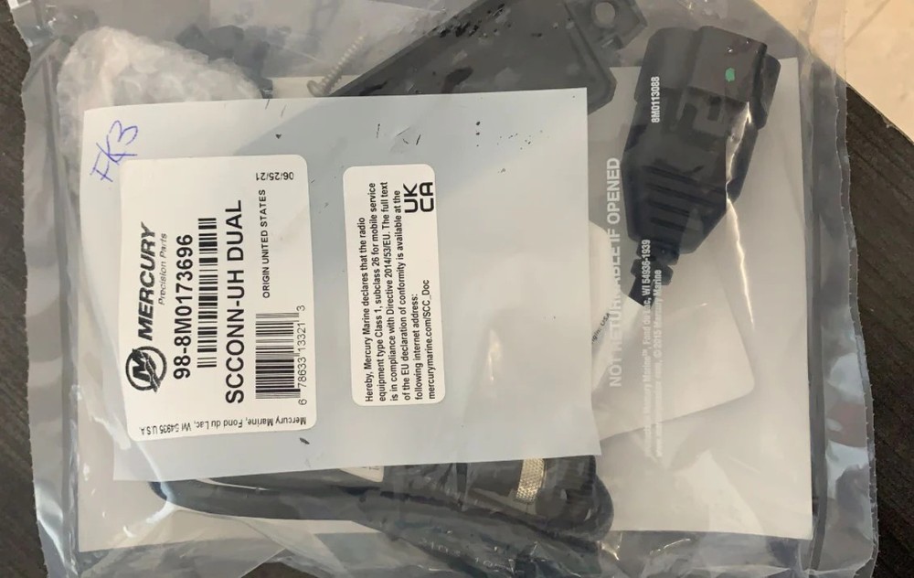 * 8M0173696 Mercury Marine Garmin Connect Twin/D4