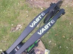 NEW LEFT-HANDED BEAR Archery Vast Compound bow complete set up