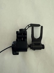 USED Hoyt Ultrarest Integrated MX QAD- Black Bow Rest RIGHT Handed Drop Away