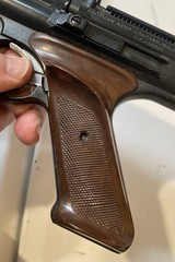 1960’s CROSMAN Model 600 .22 CO2 Semi-Automatic Pellet Air PISTOL – Works Great