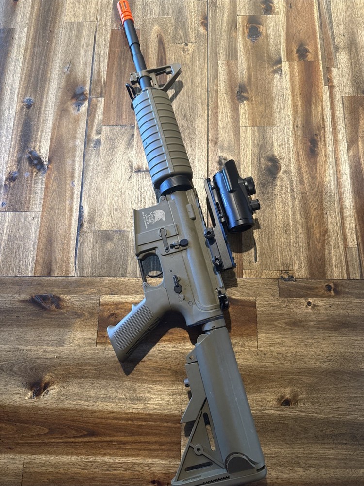 Airsoft AR-15 Style Rifle