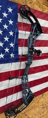 BOWTECH – Virtue Compound Bow – RH 70 + EXTRAS