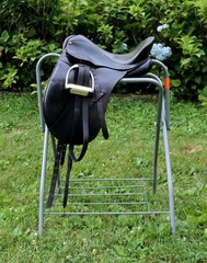 17” Albion Original Comfort Dressage Saddle. 5.5”DTD, Wide Gullet, 16”x12” Flaps