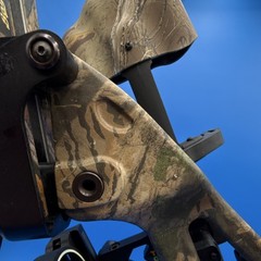 Hoyt XT2000 Compound Bow Brown/Black Camo, XT2000 MPN, Model for Men