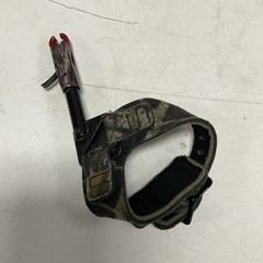 Hoyt Trykon XL (75th Anniversary) RH Camo Weight 60 lbs-70 lbs Freedom SKB Case