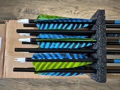 (12) Rose City PO Cedar NIGHTFALL 5S 11/32″ PAINTED & MATCHED 55-60# Arrows [v5]