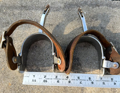 Western COWBOY COWGIRL Long Neck VINTAGE Rowel Spurs SIZE: Adult LEATHER STRAPS