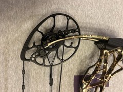 Mathews Lift 29.5 Right-Handed Camo