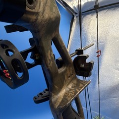 Hoyt XT2000 Compound Bow Brown/Black Camo, XT2000 MPN, Model for Men