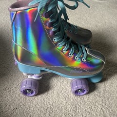 Roller Derby Pixie Women/youth Iridescent Blue Roller Skates Adj size 3-6
