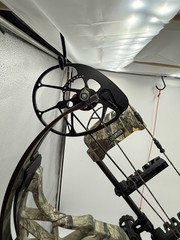 Bowtech Invasion CPX-RTH package 70# 26-30″. Balanced and tuned, Near Perfect!