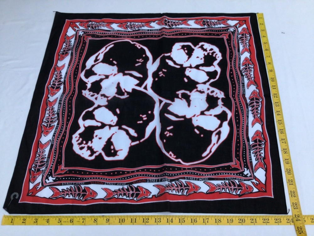 Vintage 1988 VISION STREET WEAR Black BANDANA Skateboards Skater Skulls rare NEW