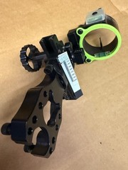 PERFECT USED Black Gold Ascent Whitetail 1 Pin (.019) RH Bow Sight Black